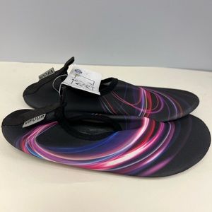 Vifuur- Water Shoes, New with‎ tags, Size: 38/39